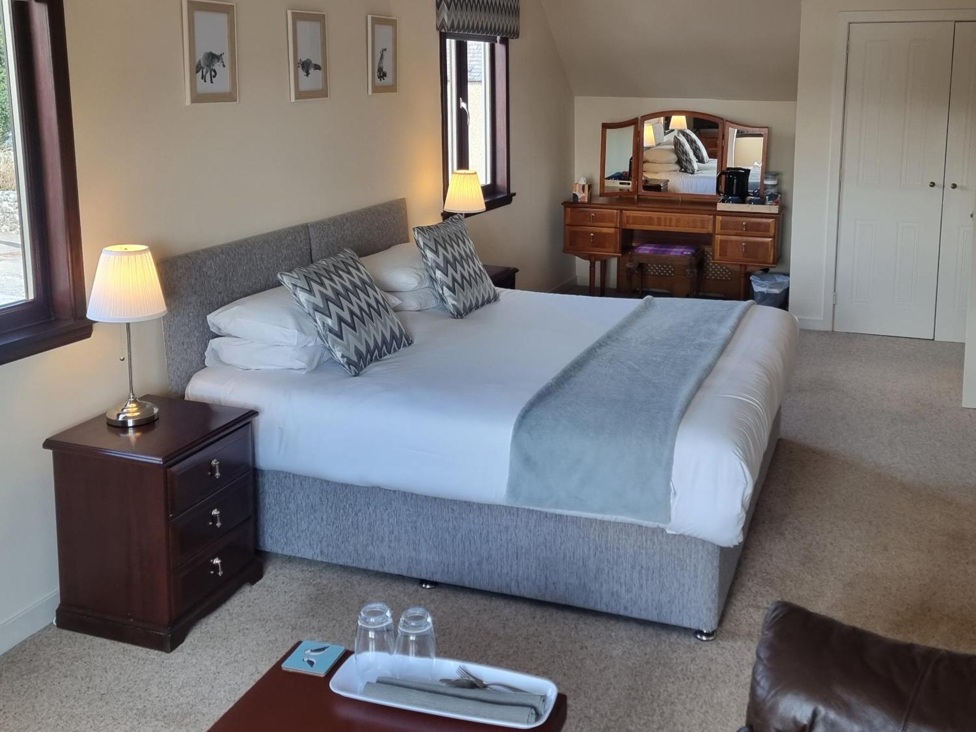 Hotel Loch View, Lairg Pokój zdjęcie